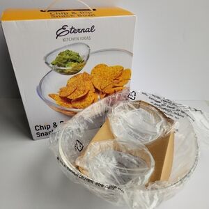 NIB Eternal Acrylic Chip & Dip Snack Bowl Attachable Dip Cups Salad Bowl